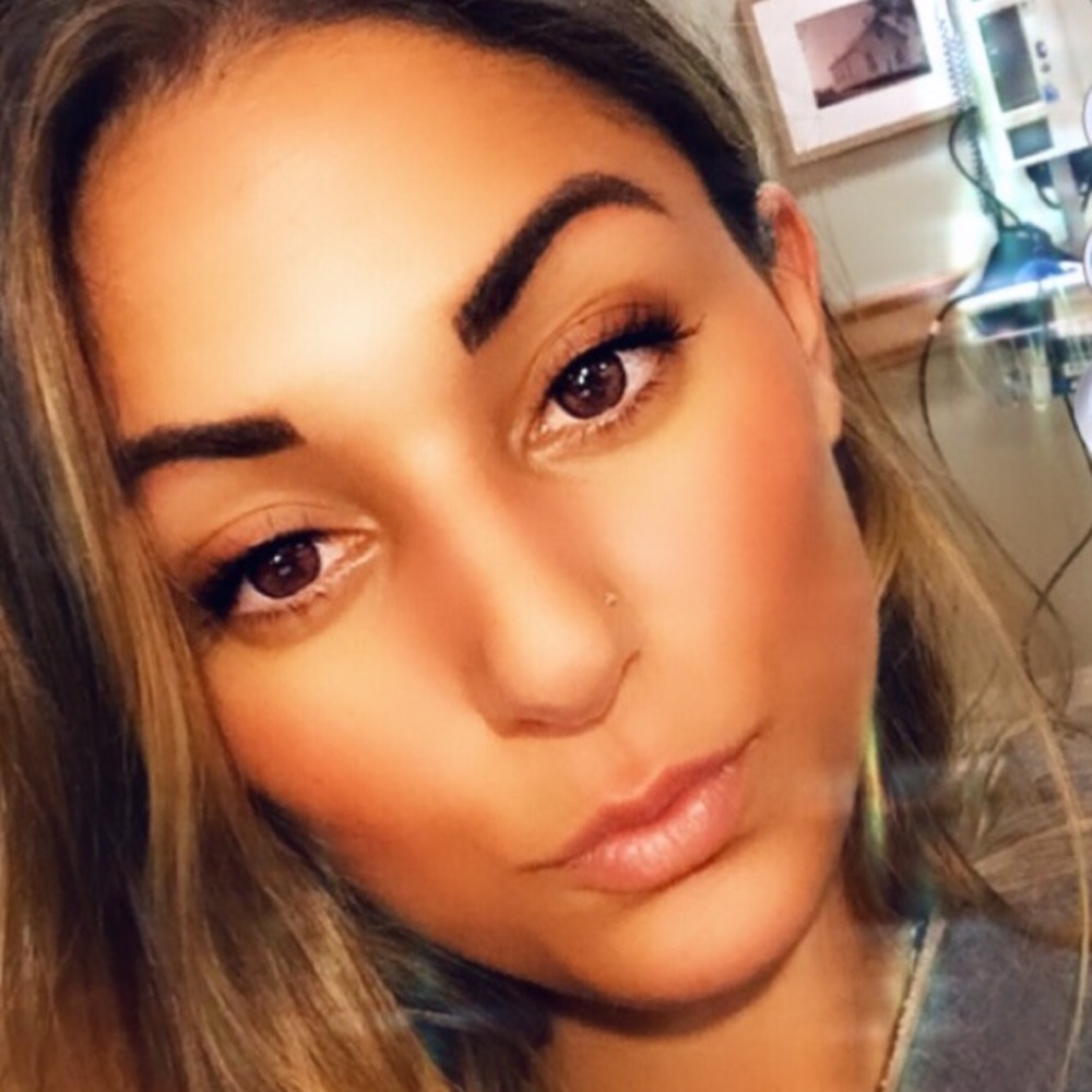 Meet your Posher, Paulina